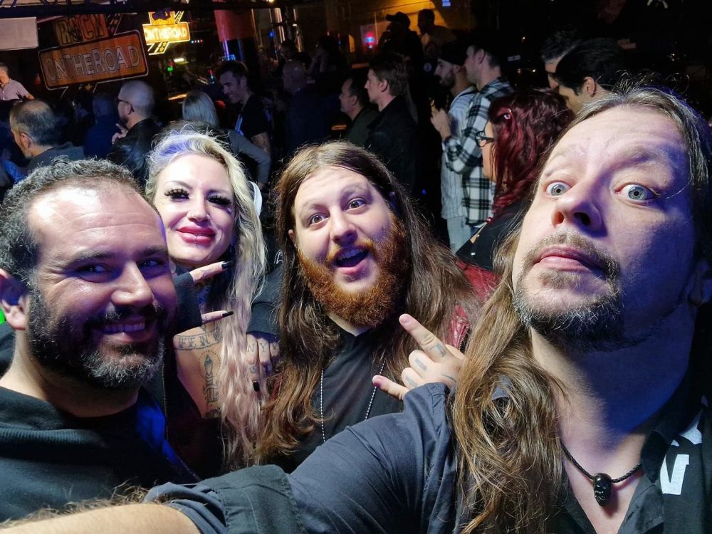Krys e Emi con Nyva e Danny Metal di Rocker TV